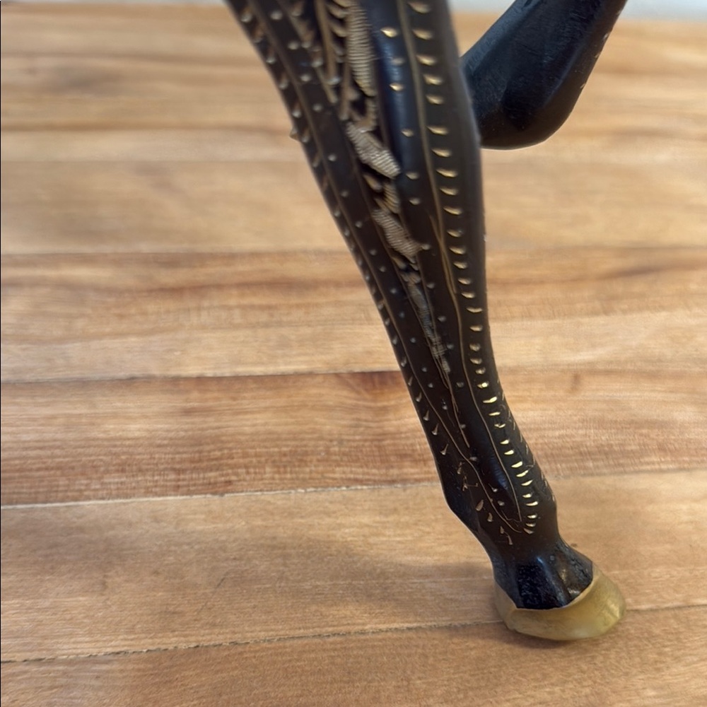Damascene Horse Sculpture - Picture 7 of 16
